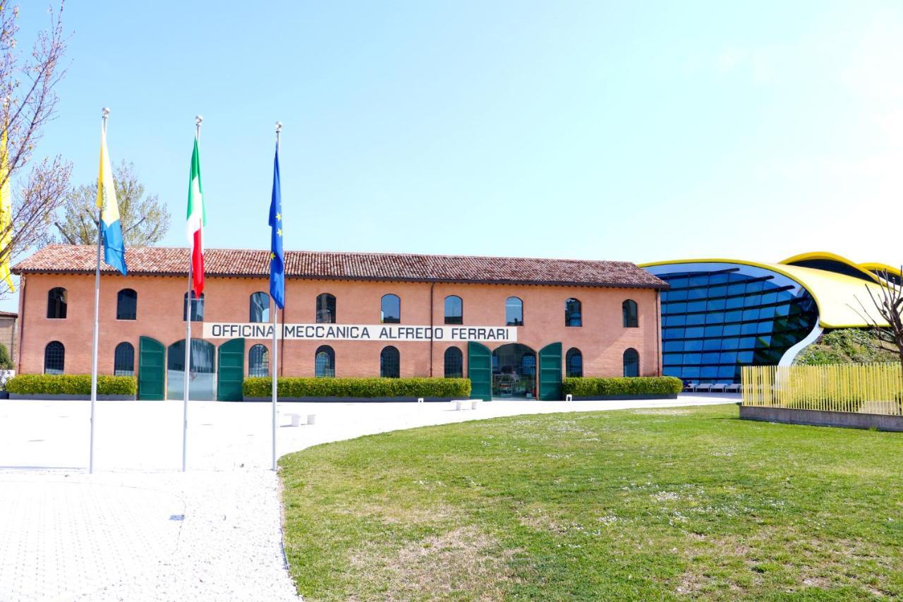 Modena Centro Junior Suite Exterior foto